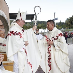 Čestitka mons. Subotičanca kardinalu Bozaniću prigodom obljetnice njegove nadbiskupske službe